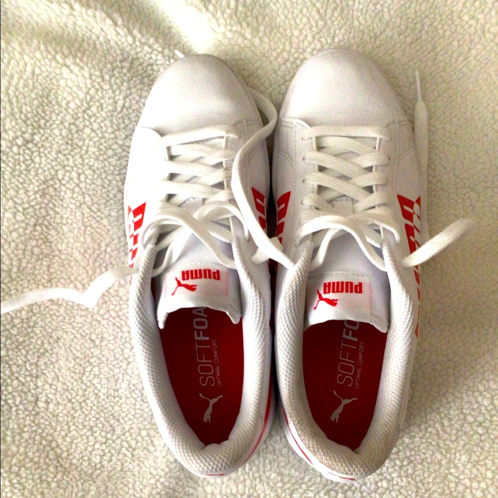 PUMA SHOES FOR GIRL’S PREOWNED SIZE 4.5C